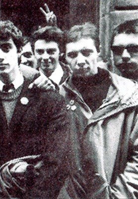 Mario Martínez frente al Marquee, 1981