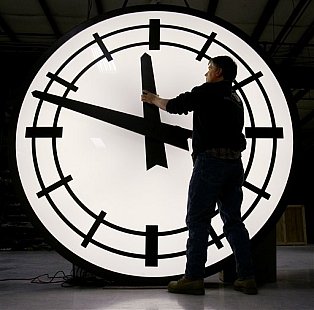 [Daylight_Savings_Time.jpeg]