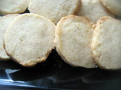 Spicy White Cheddar Shortbread Crackers