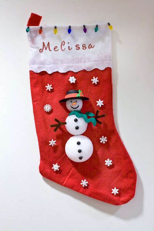 Simple Stocking Decorating Ideas for Small Space