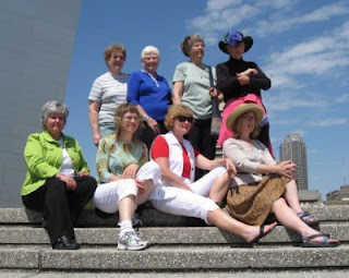 The Ochers and the YaYas at the Gateway Arch in St. Louis