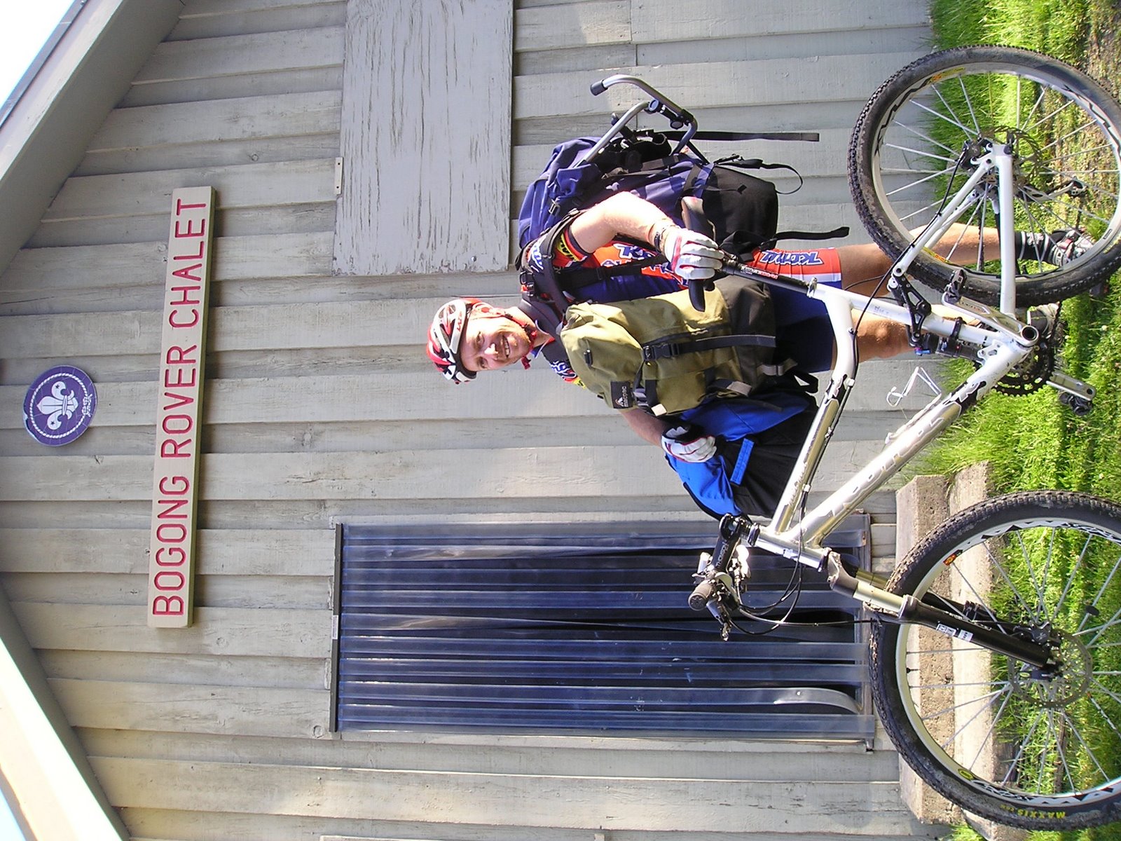 [Evan+bike+chalet.JPG]