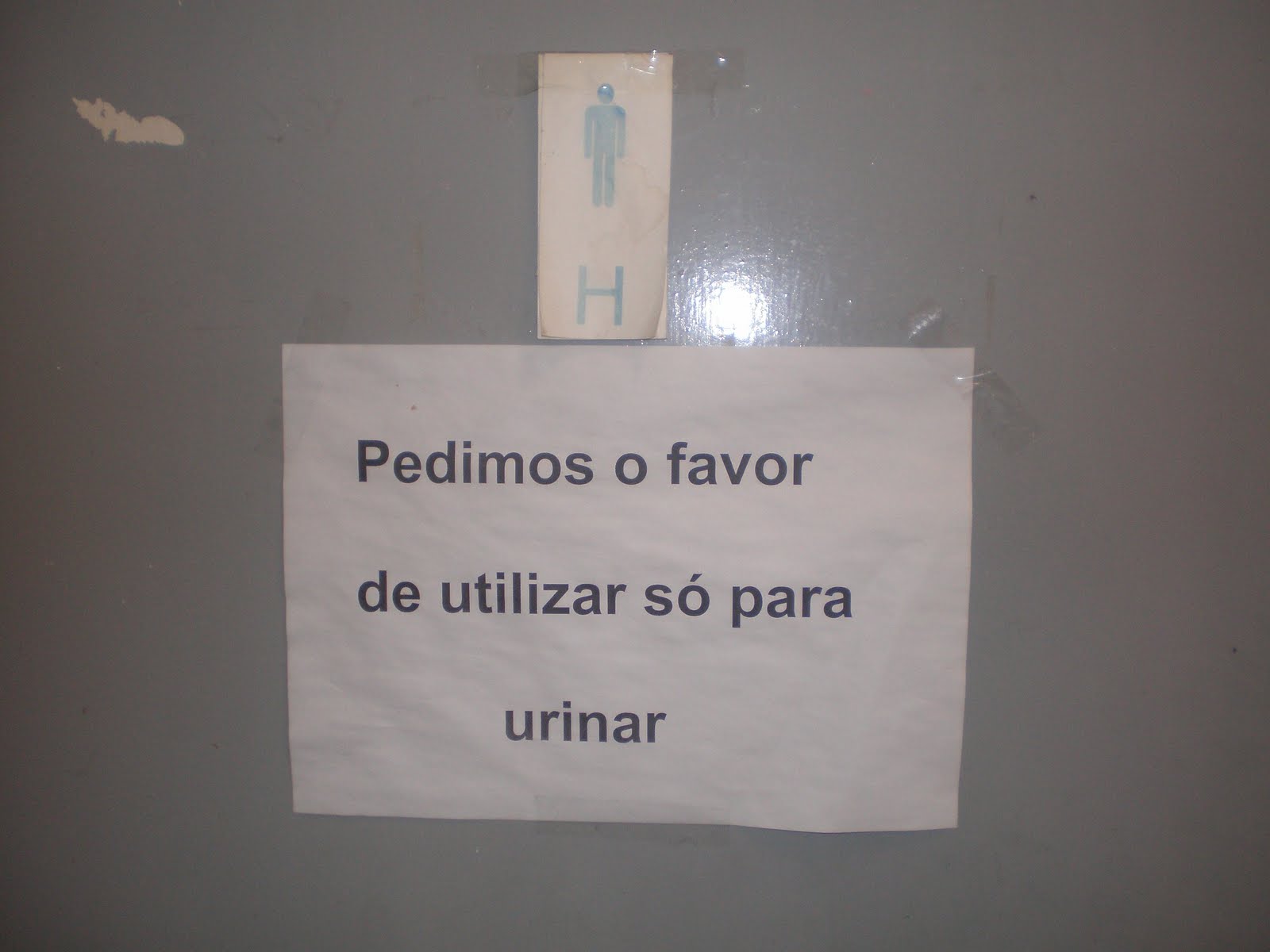 [hemeroteca.JPG]