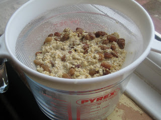 Draining the mixture in a sieve