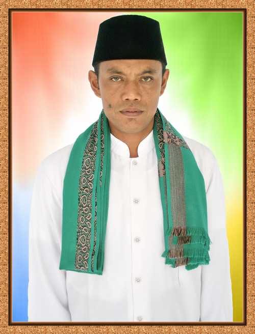 Pengasuh & Pendiri PP. Al-Hidayah