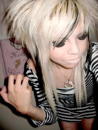 Scene Kids Hairstyles 2010 with Fringes Long Blonde Scene Kids Hairstyles 