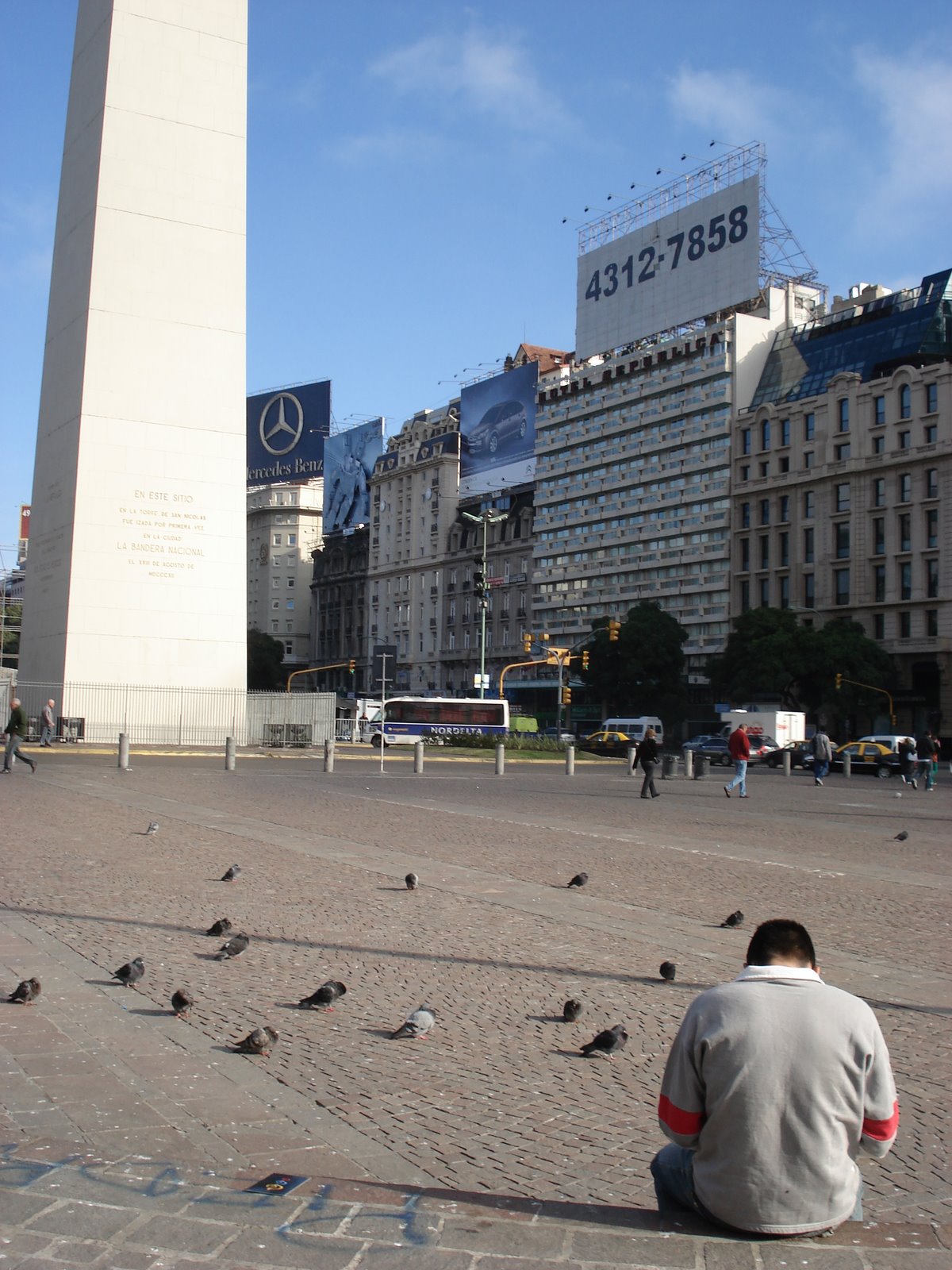 [obelisco+BsAs.JPG]