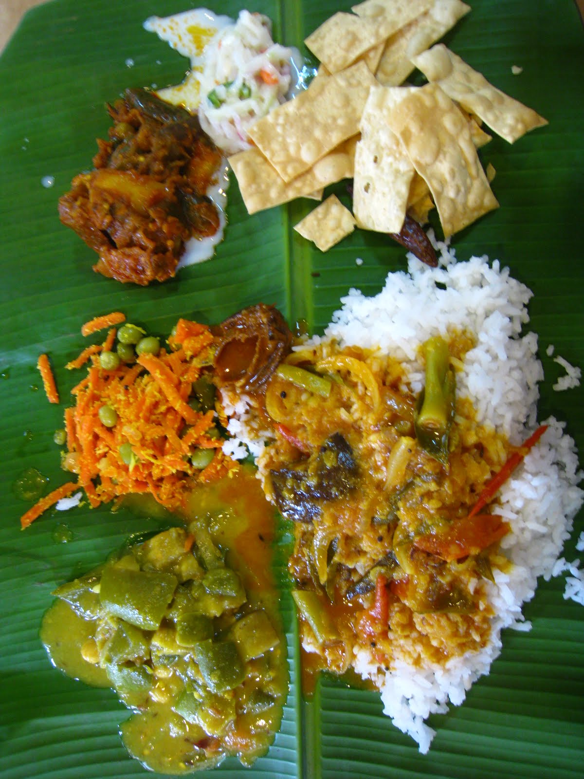 banana+leaf+at+vishals.JPG
