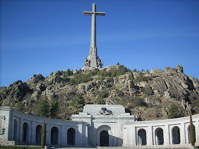 Places around the world Madrid_Valley+of+the+Fallen