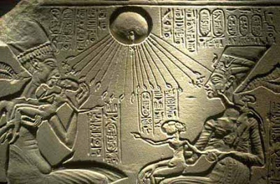 15 Bukti Keberadaan Alien pada Benda benda Kuno