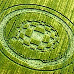 100 Foto Crop Circle dari Seluruh Dunia - www.digaleri.com gambar crop circle, foto crop circle, alien, ufo, lingkaran tanaman, www.digaleri.com