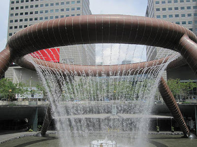 The Worlds Biggest Things Ever Pictures Seen on www.VyperLook.com The Worlds Biggest Things Ever Pictures Seen on www.VyperLook.com