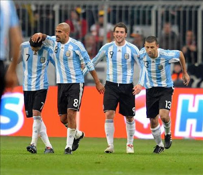cada jugador argentino ganará más de medio millón de euros si ganan en sudafrica 2010
