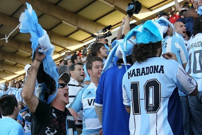en pretoria todos apoyan a la seleccion argentina entrenamiento