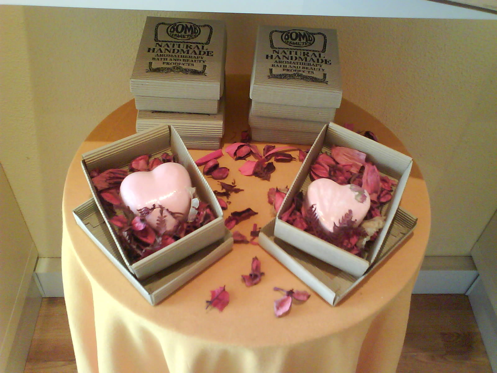 [mesa+bomb++caixa.JPG]