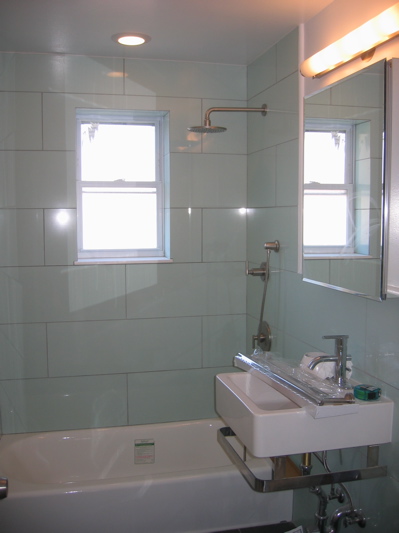 [master+bathroom.JPG]