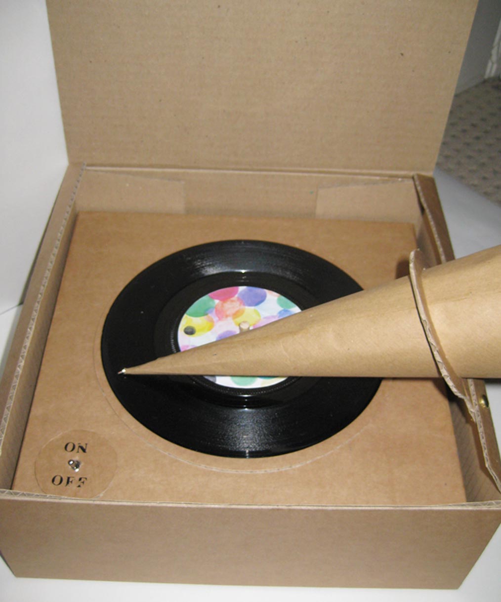Embletree Cardboard Record Player