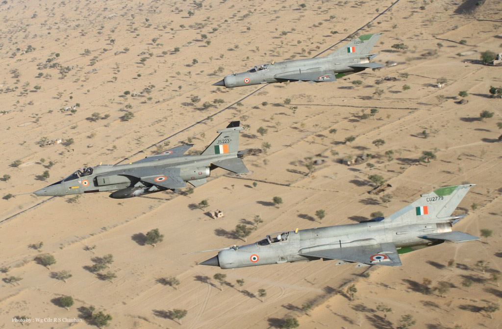 [Jag+and+MiG21.jpg]