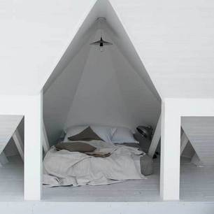 [loft2.jpg]