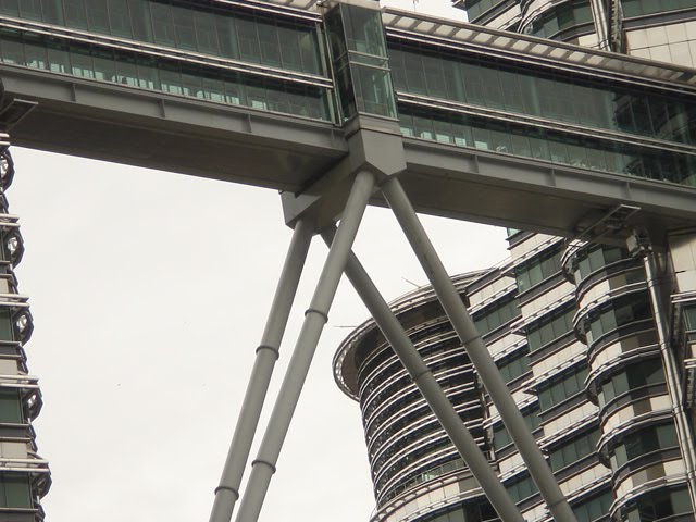 [FileSkybridge.jpg]