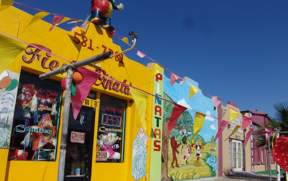 PECULIAR MO Pinata Store, Mission TX