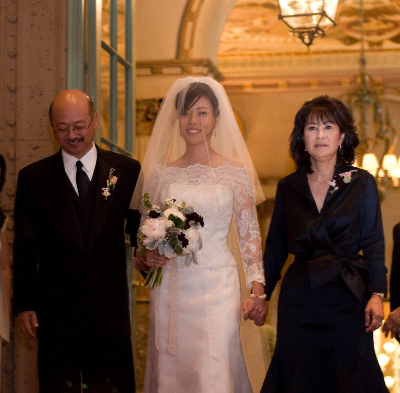 [aisle_walk2.jpg]