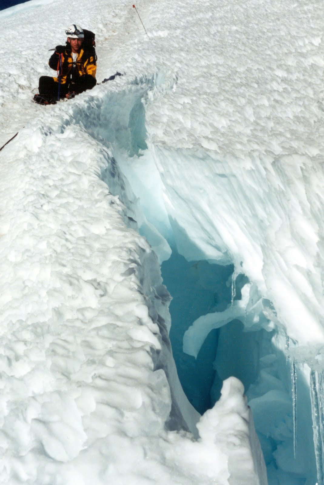 [shane+and+crevasse.JPG]