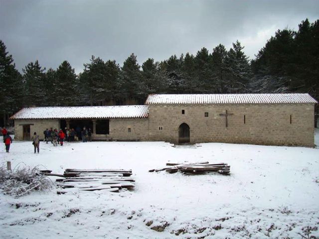 [Vista+de+la+ermita.jpg]