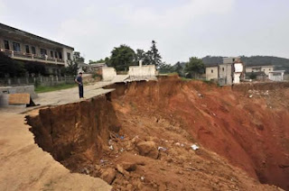 Crater por hoyo en China