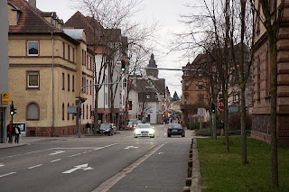 Keskel.