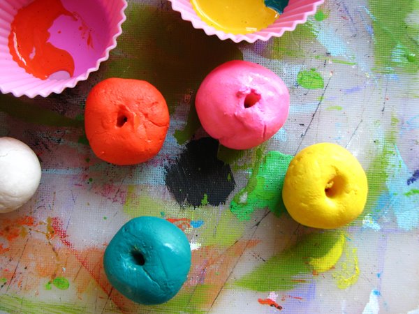 [glutenfreeclaybeads_step8.JPG]