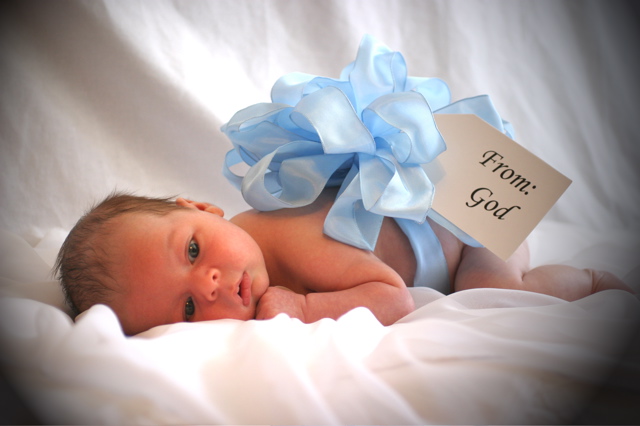 http://4.bp.blogspot.com/_QYDcXvs5YcQ/TNkHNnyLL4I/AAAAAAAAAF0/KlYfNWOw2Wg/s1600/Baby_boy_3_month_old.jpg