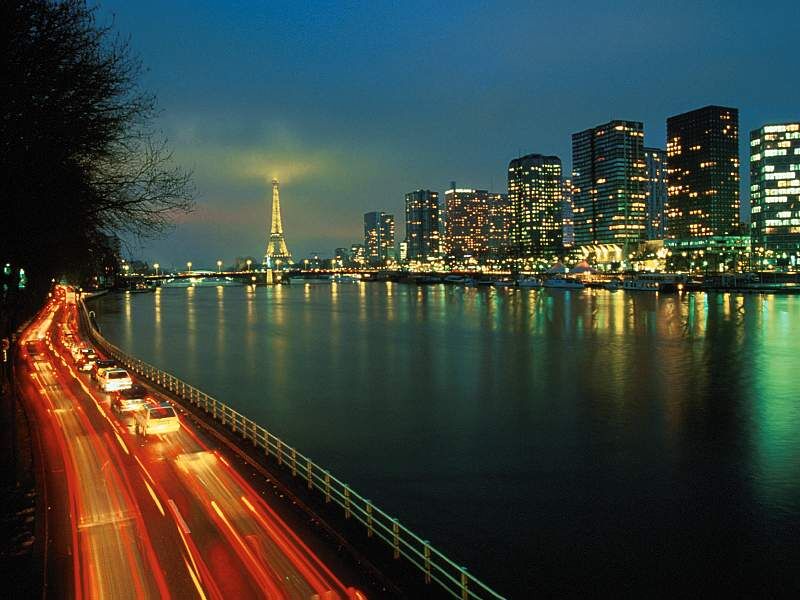 [River+Seine,+Paris,+France-733954.jpg]