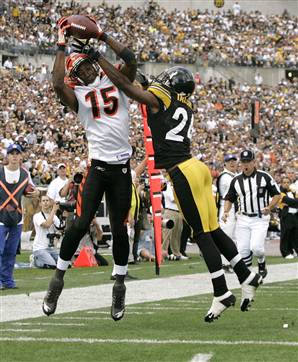 [061006_henry_vmed_12p.widec.jpg]