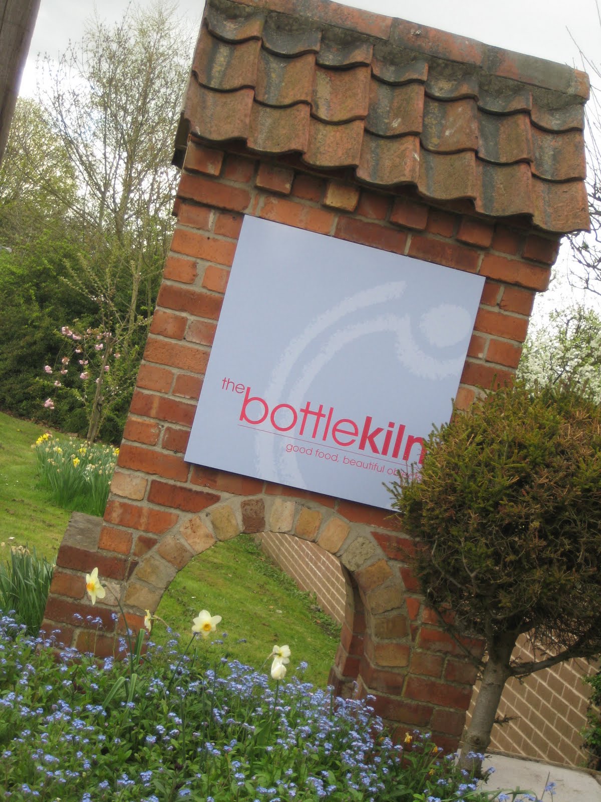 THE BOTTLE KILN The Cafe Hunter