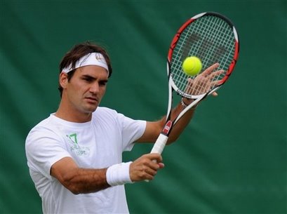 [capt.910575c17fa143e09fc35a7d7c0b2af2.britain_wimbledon_lon803.jpg]