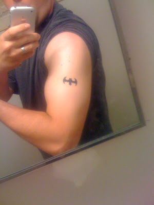 I got a tattoo! Well, ok it's fake. It was airbrushed on me by some girl at 