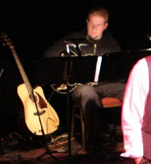 Guitarist/conductor Mike Renard playing LOVE KILLS