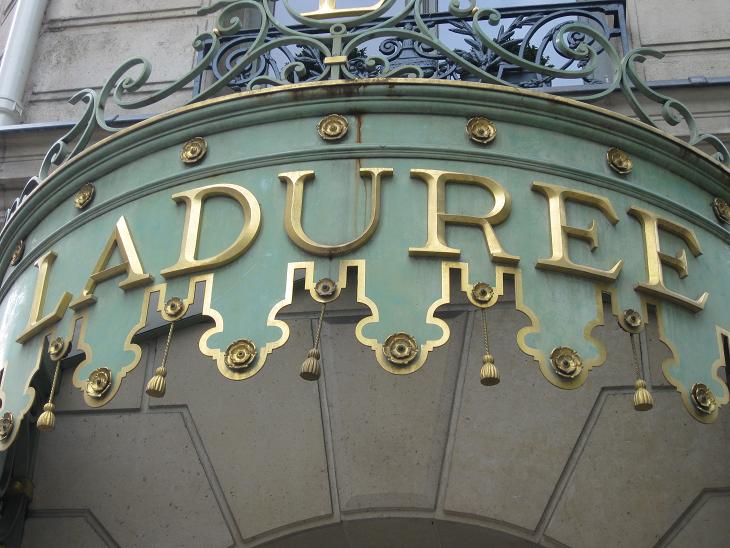 [laduree_makroner_5.JPG]