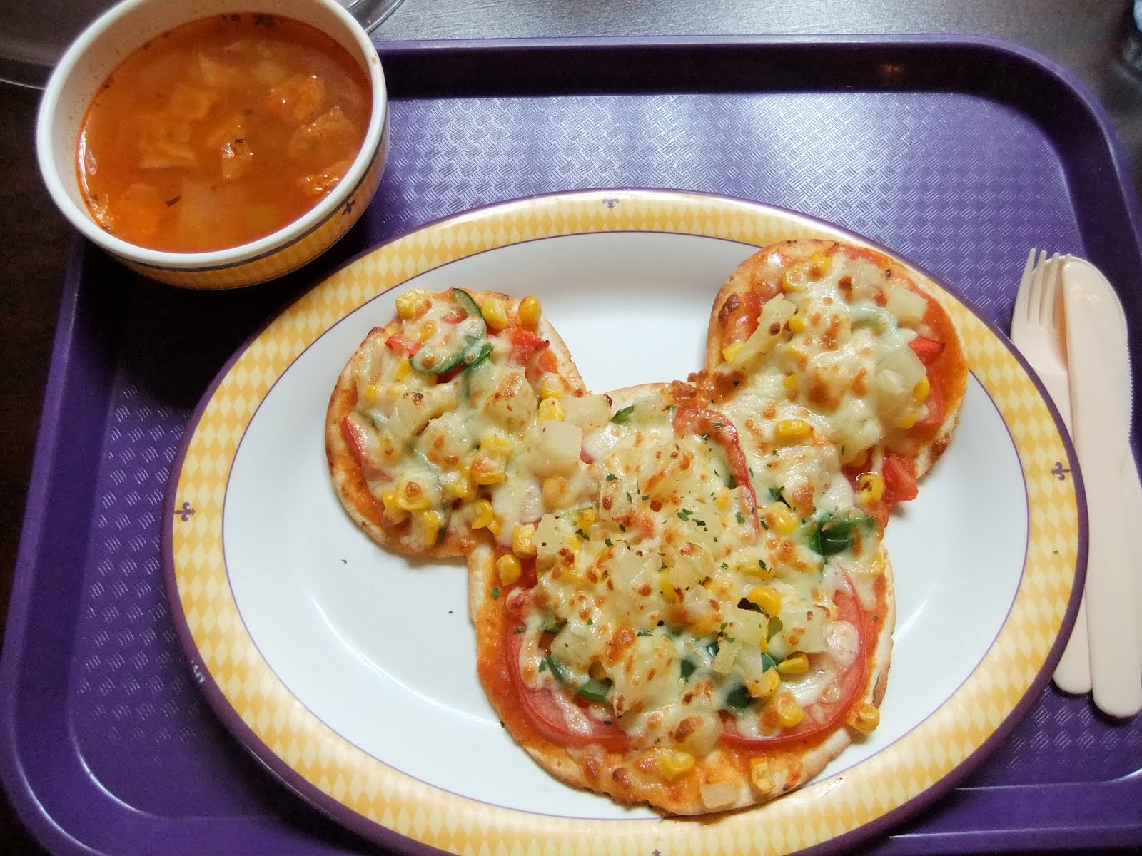 mickey pizza