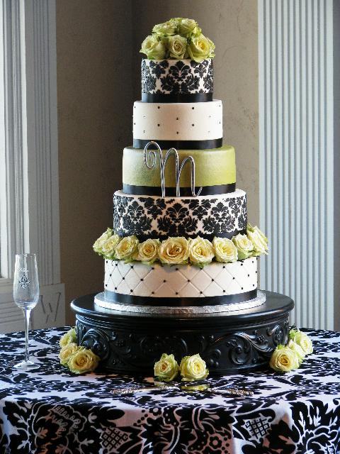 Take a look at just some of the amazing Damask cakes out there Take a look at just some of the amazing Damask cakes out there