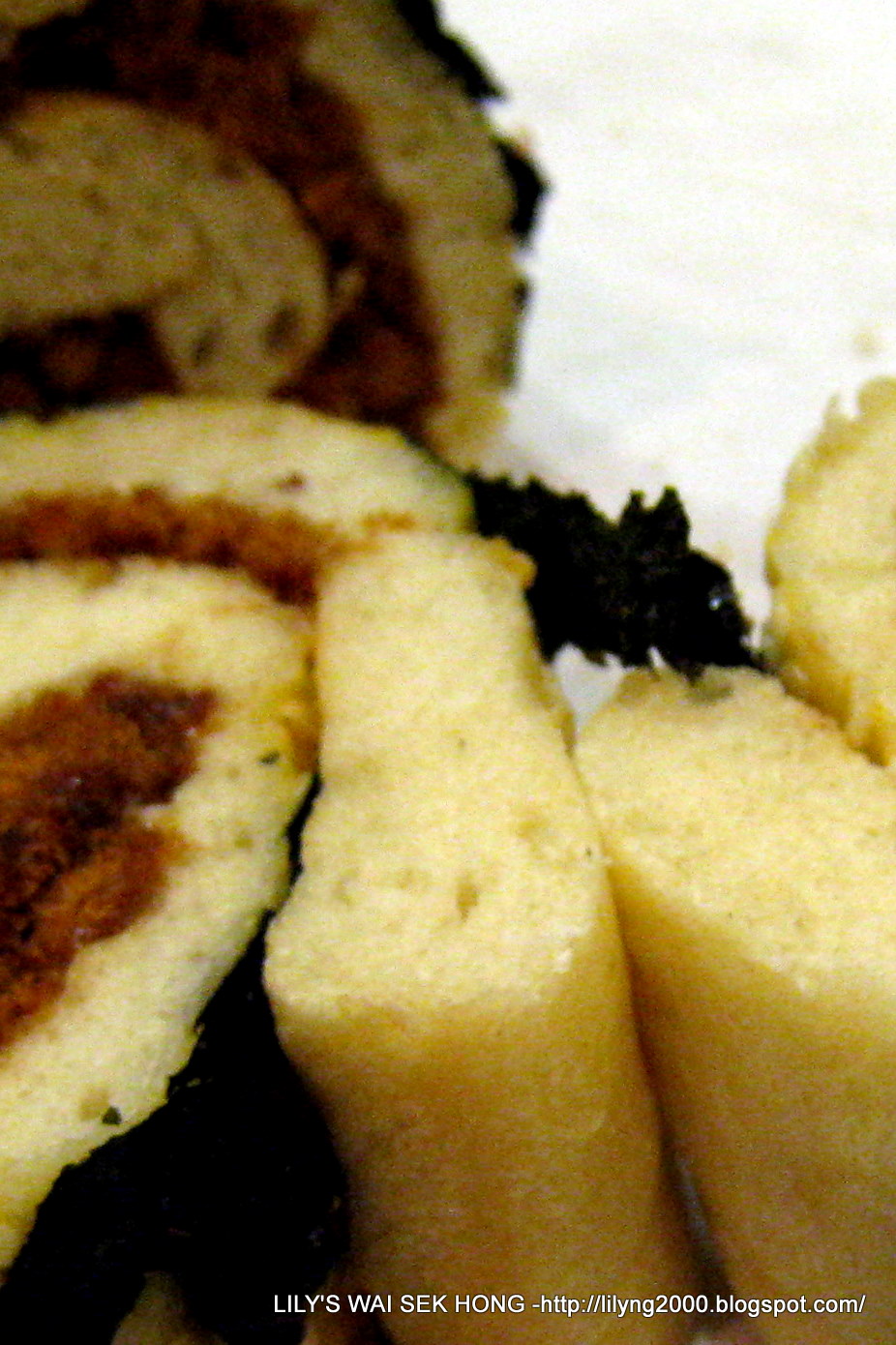 Lily's Wai Sek Hong Favorites Pork Floss Bread Roll