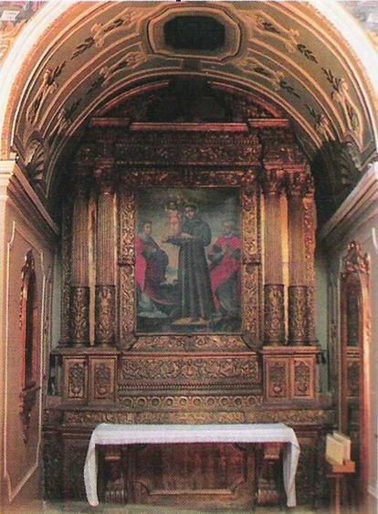 [altare+sant'antonio.JPG]