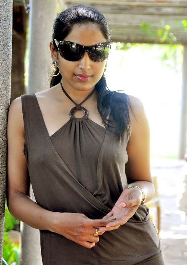 Padma Priya Hot Expose photo-shoot stills