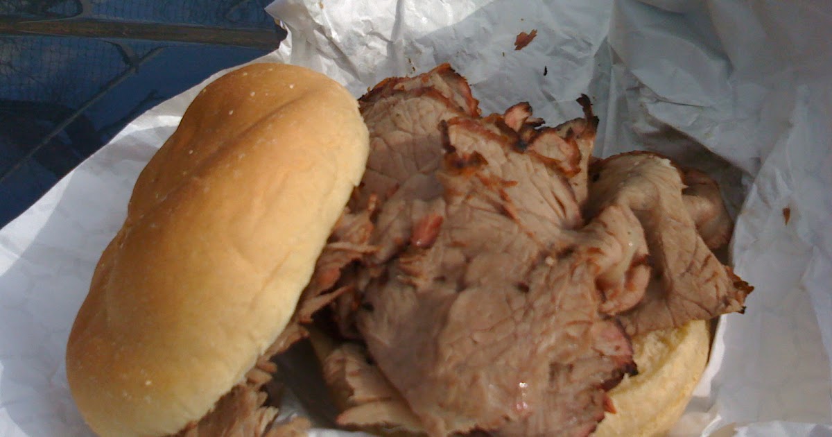 HowChow Pioneer Pit Beef in Woodlawn