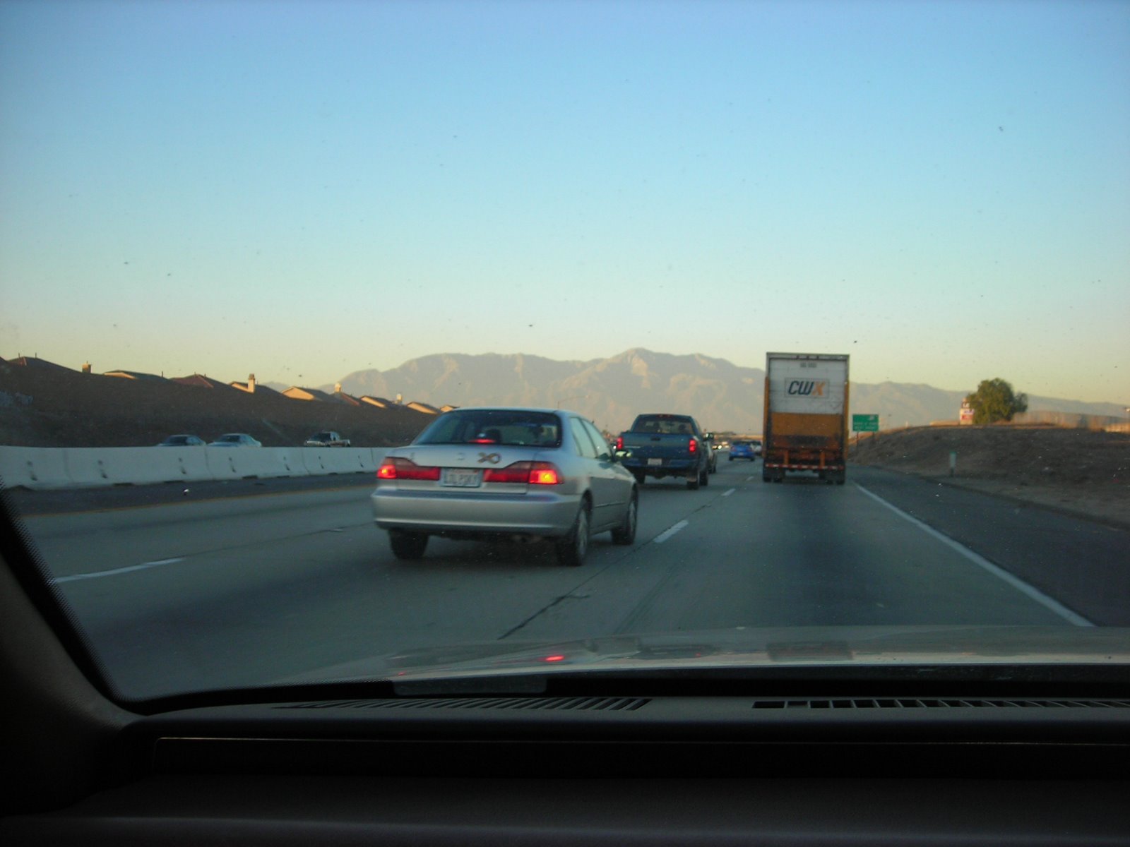 [traffic,zach+and+traffic+013.jpg]