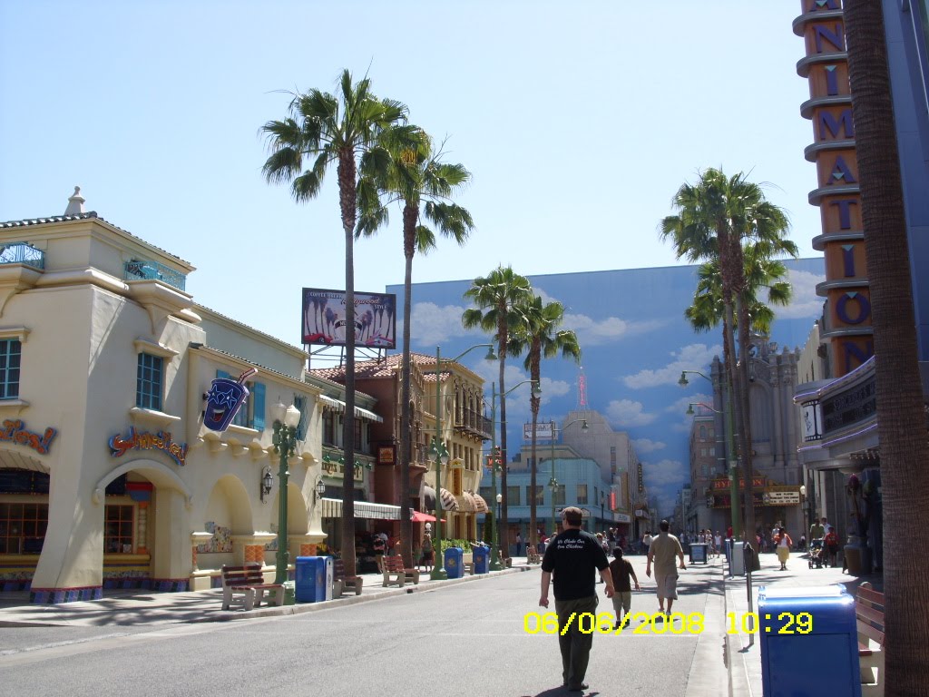 [Disney-June08180.JPG]