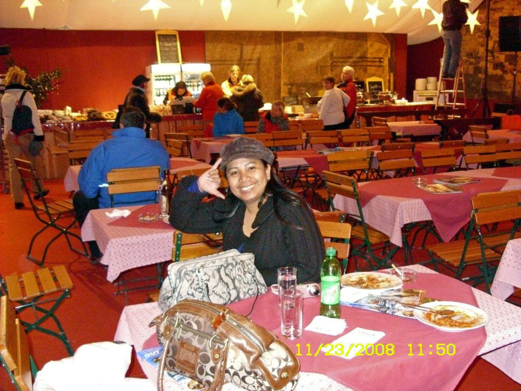 [Nov.23,2008austria-smsng264_edited.JPG]