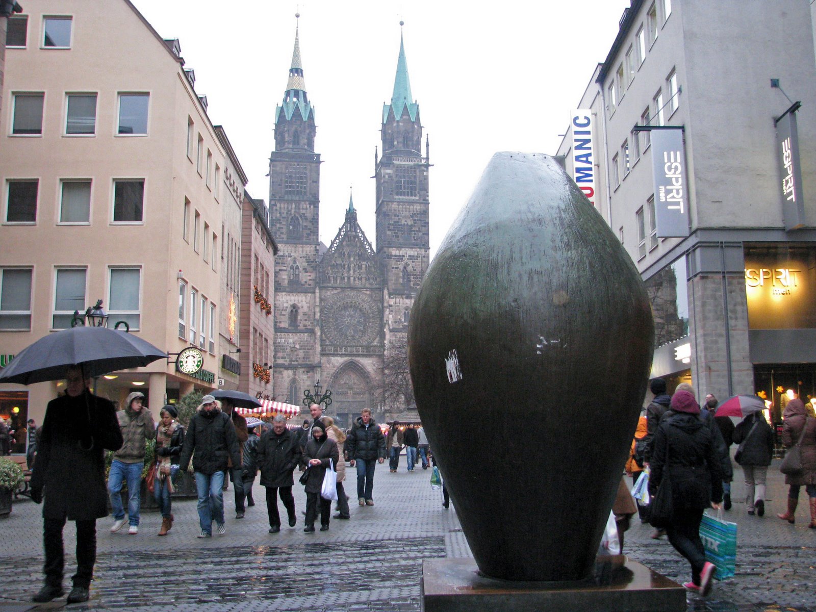 [Dec.22,2008nrnberg086_edited.JPG]