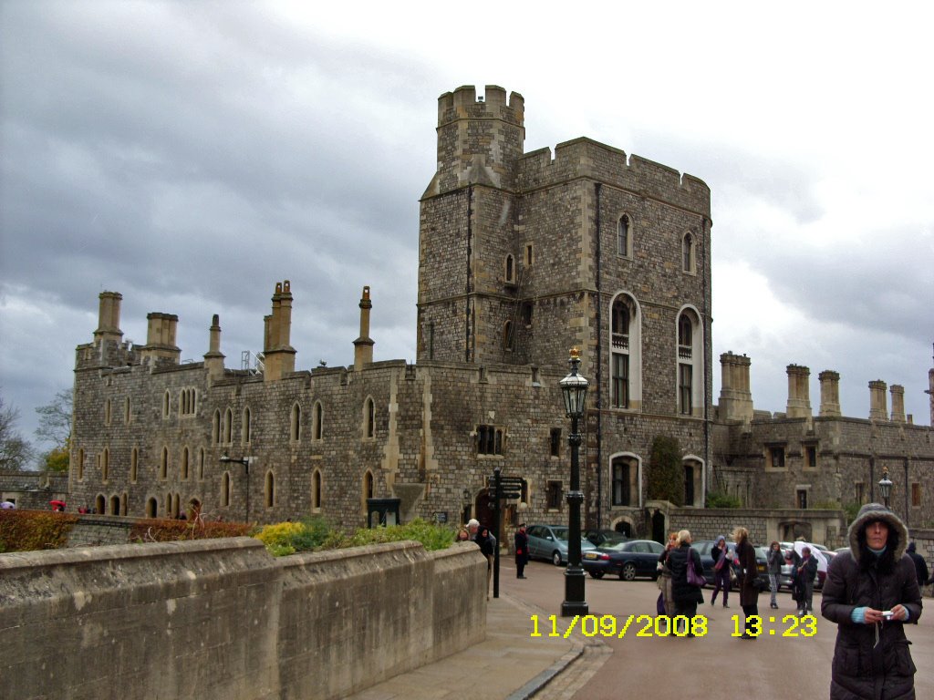 [EnglandNov.5-10,2008tussaud-samsung447_edited.JPG]